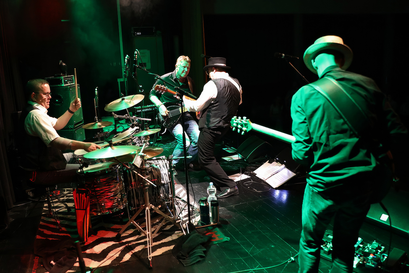 Ravenking live